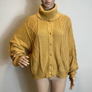 VETTA cropped mustard color capsule cardigan sweater lagenlook